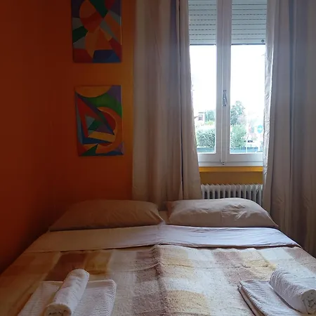 Intero Bilocale Totalmente Arredato A Padova