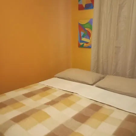 Intero Bilocale Totalmente Arredato A * Padova