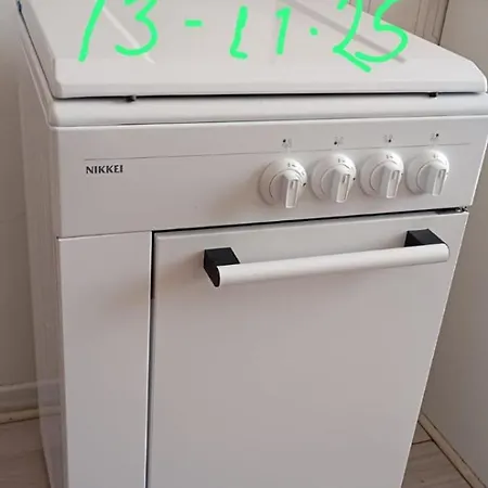 Intero Bilocale Totalmente Arredato A